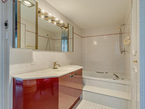 Ensuite bathroom - A4-925 Crois. Du Ruisseau, Montréal (Saint-Laurent), QC - Indoor Photo Showing Bathroom