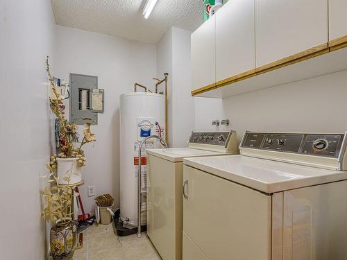 Laundry room - A4-925 Crois. Du Ruisseau, Montréal (Saint-Laurent), QC - Indoor Photo Showing Laundry Room