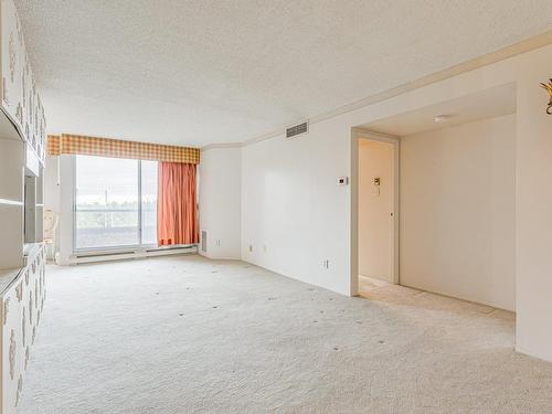 Living room - A4-925 Crois. Du Ruisseau, Montréal (Saint-Laurent), QC - Indoor Photo Showing Other Room