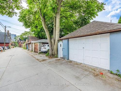 773 Markham St, Toronto, ON - Outdoor