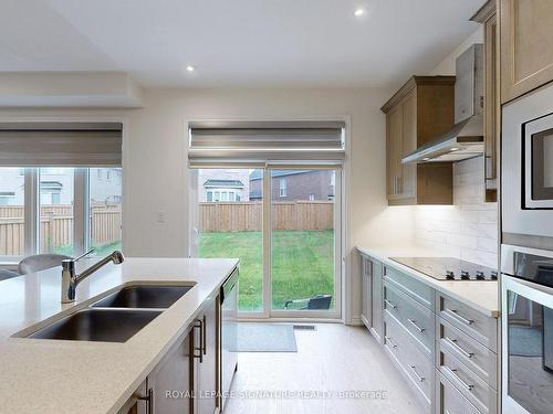 16 Morningstar Ave, Whitby, ON - Indoor Photo Showing Kitchen With Double Sink