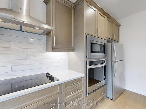 16 Morningstar Ave, Whitby, ON - Indoor Photo Showing Kitchen With Stainless Steel Kitchen With Upgraded Kitchen