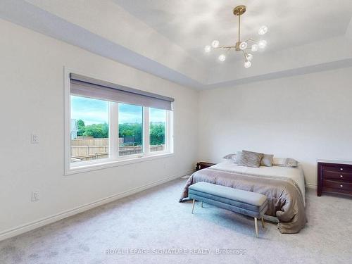 16 Morningstar Ave, Whitby, ON - Indoor Photo Showing Bedroom