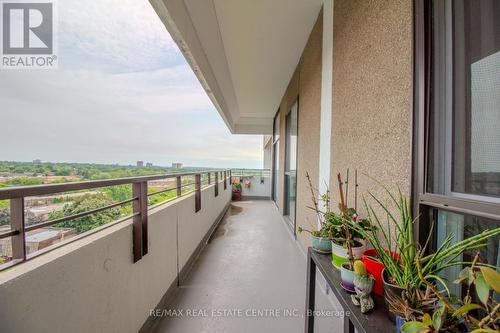 1012 - 1320 Mississauga Valley Boulevard, Mississauga (Mississauga Valleys), ON - Outdoor With Balcony With View With Exterior