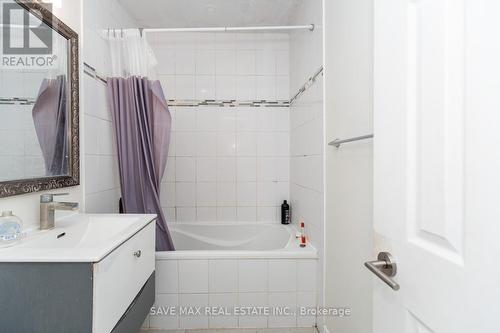 219 Franklin Street S, Kitchener, ON - Indoor Photo Showing Bathroom