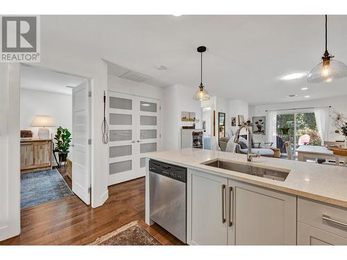 1170 Brant Avenue Unit# 5, Kelowna, BC - Indoor Photo Showing Kitchen