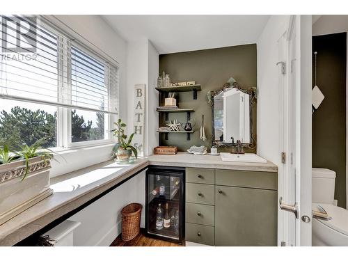 1170 Brant Avenue Unit# 5, Kelowna, BC - Indoor Photo Showing Bathroom