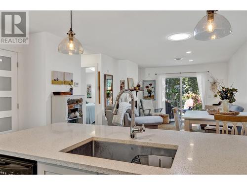 1170 Brant Avenue Unit# 5, Kelowna, BC - Indoor Photo Showing Kitchen With Double Sink