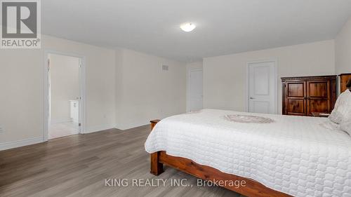 114 Heritage Street, Bradford West Gwillimbury, ON - Indoor Photo Showing Bedroom