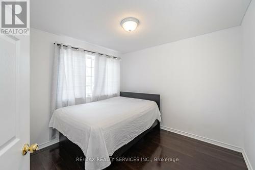 17 Dawes Road, Brampton (Credit Valley), ON - Indoor Photo Showing Bedroom