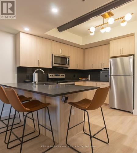 926 - 145 Columbia Street, Waterloo, ON - Indoor Photo Showing Kitchen