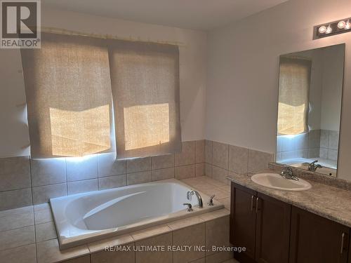 44 Kirby Avenue, Collingwood, ON - Indoor Photo Showing Bathroom