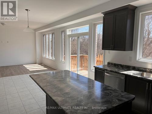 44 Kirby Avenue, Collingwood, ON - Indoor Photo Showing Kitchen