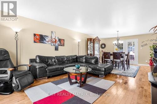 771 Du Bercail Street, Champlain, ON - Indoor Photo Showing Living Room