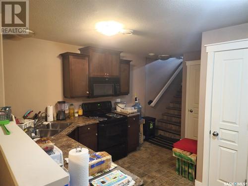 530 Toronto Street, Regina, SK - Indoor Photo Showing Kitchen With Double Sink