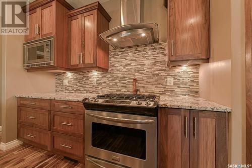 5729 Devine Place, Regina, SK - Indoor Photo Showing Kitchen With Upgraded Kitchen