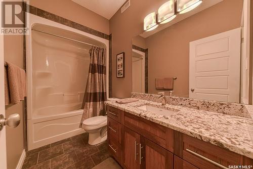 5729 Devine Place, Regina, SK - Indoor Photo Showing Bathroom