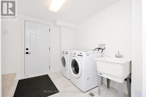 20 - 7030 Copenhagen Road, Mississauga (Meadowvale), ON - Indoor Photo Showing Laundry Room