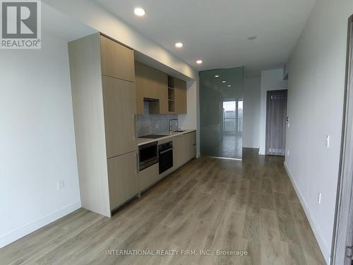 1907 - 95 Mcmahon Drive, Toronto (Bayview Village), ON - Indoor Photo Showing Kitchen