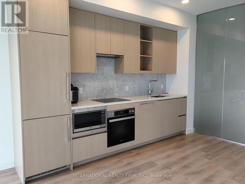 1907 - 95 Mcmahon Drive, Toronto (Bayview Village), ON - Indoor Photo Showing Kitchen