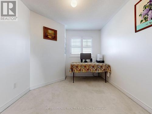 110 Swenson Street, New Tecumseth, ON - Indoor Photo Showing Bedroom