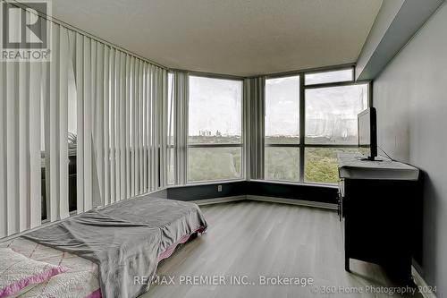 605 - 3 Rowntree Road, Toronto (Mount Olive-Silverstone-Jamestown), ON - Indoor Photo Showing Bedroom