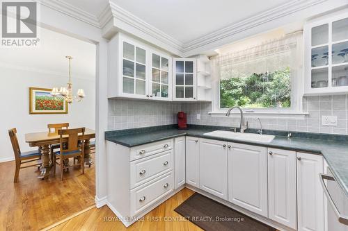 51 Idlewood Drive, Springwater (Midhurst), ON - Indoor Photo Showing Kitchen