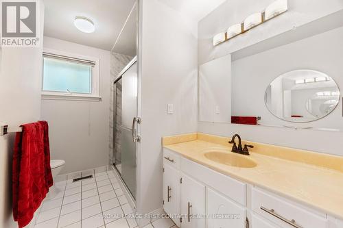 51 Idlewood Drive, Springwater (Midhurst), ON - Indoor Photo Showing Bathroom