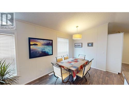 920 Steepleview  Nw Drive, Cranbrook, BC - Indoor Photo Showing Dining Room