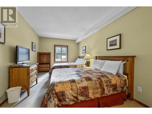 3190 Creekside Way Unit# 102, Sun Peaks, BC - Indoor Photo Showing Bedroom