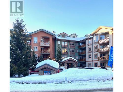 102-3190 Creekside Way, Sun Peaks, BC - Outdoor With Facade