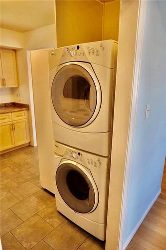 597 Upper Ottawa Street, Hamilton, ON - Indoor Photo Showing Laundry Room