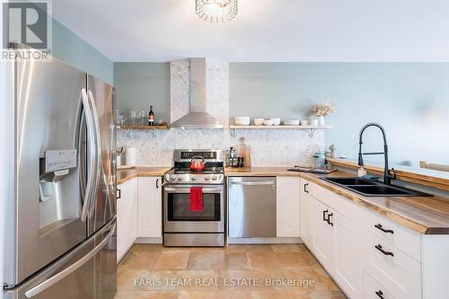 107 Revell Street, Gravenhurst, ON - Indoor Photo Showing Kitchen With Double Sink