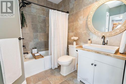 107 Revell Street, Gravenhurst, ON - Indoor Photo Showing Bathroom