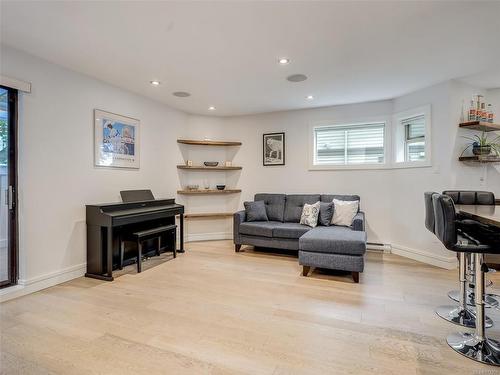 101-141 Bushby St, Victoria, BC - Indoor