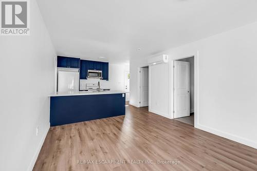 26 Melbourne Street, Hamilton (Kirkendall), ON - Indoor Photo Showing Kitchen