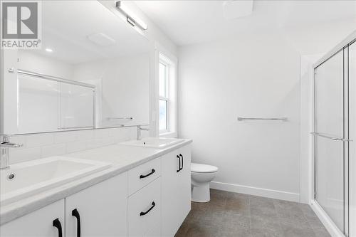 309 Arrowleaf Rise, Coldstream, BC - Indoor Photo Showing Bathroom