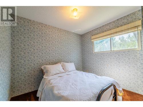 2505 Thornber Street, Summerland, BC - Indoor Photo Showing Bedroom