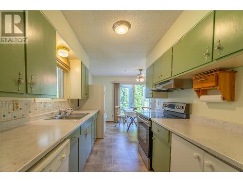 2505 Thornber Street, Summerland, BC - Indoor Photo Showing Kitchen With Double Sink