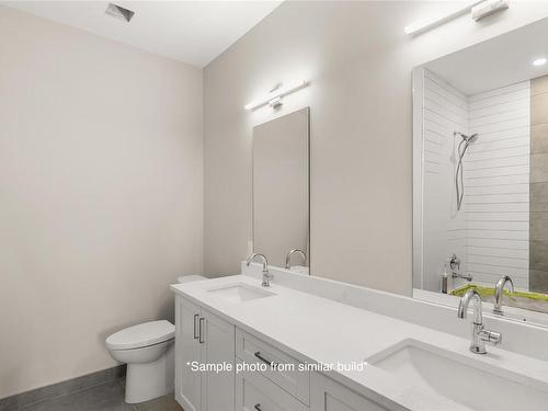 662 Sanderson Rd, Ladysmith, BC - Indoor Photo Showing Bathroom