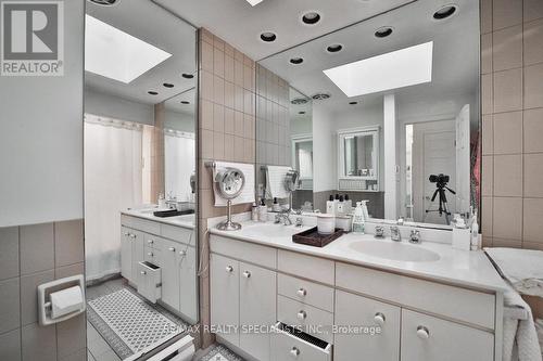 494 Summerhill Avenue, Toronto (Rosedale-Moore Park), ON - Indoor Photo Showing Bathroom