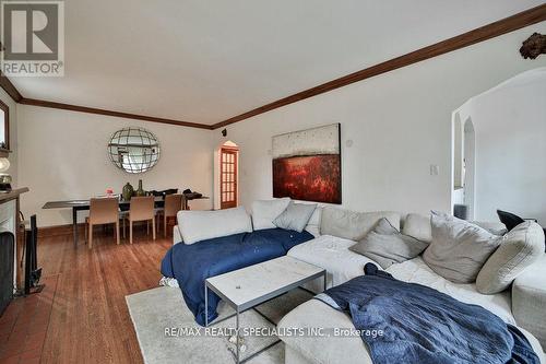 29 Whitehall Road, Toronto (Rosedale-Moore Park), ON - Indoor Photo Showing Living Room