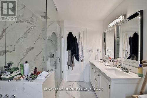 29 Whitehall Road, Toronto (Rosedale-Moore Park), ON - Indoor Photo Showing Bathroom