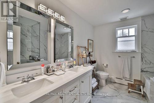 29 Whitehall Road, Toronto (Rosedale-Moore Park), ON - Indoor Photo Showing Bathroom