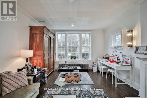 29 Whitehall Road, Toronto (Rosedale-Moore Park), ON - Indoor Photo Showing Living Room