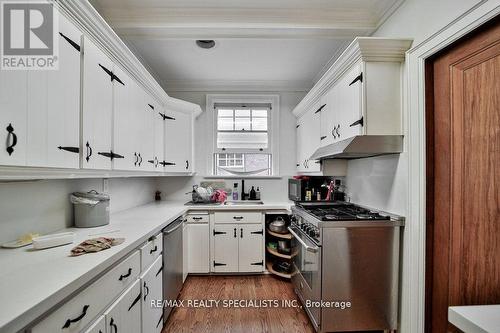 29 Whitehall Road, Toronto (Rosedale-Moore Park), ON - Indoor Photo Showing Kitchen