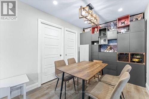 11 - 98 Falconer Drive, Mississauga (Streetsville), ON - Indoor Photo Showing Dining Room