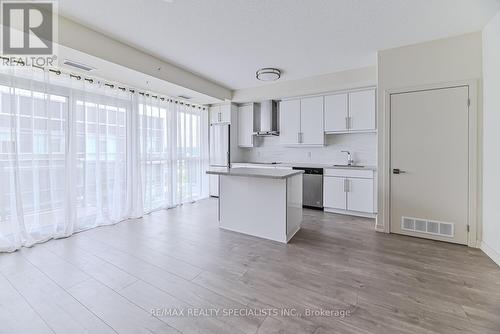 2007 - 2087 Fairview Street, Burlington (Freeman), ON - Indoor Photo Showing Kitchen