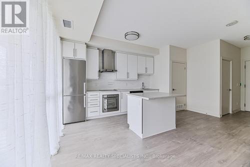 2007 - 2087 Fairview Street, Burlington (Freeman), ON - Indoor Photo Showing Kitchen