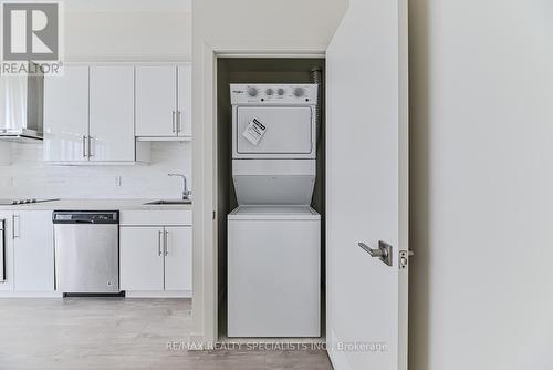 2007 - 2087 Fairview Street, Burlington (Freeman), ON - Indoor Photo Showing Laundry Room